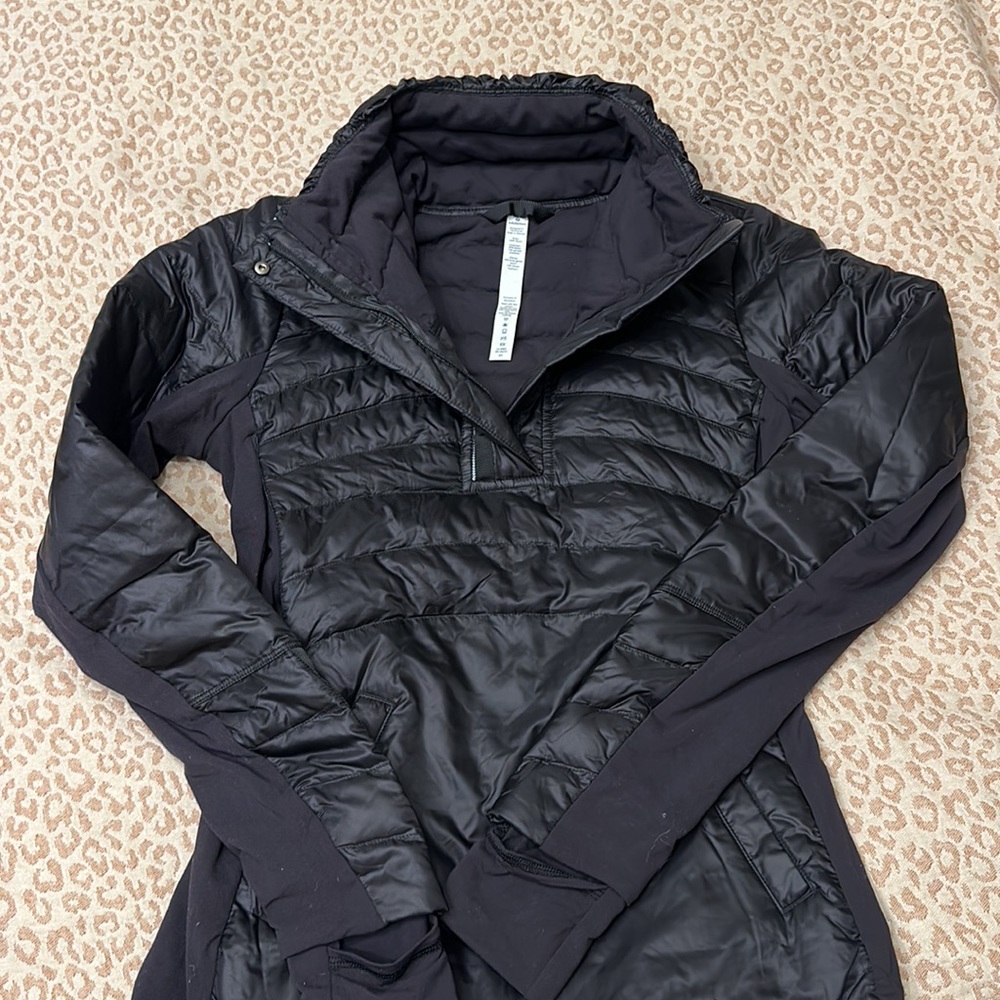 Lululemon down puffer pullover jacket black sz 4 perfect light weight